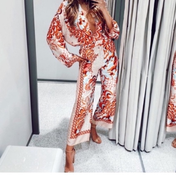 ZARA Satin Faux Silk Twill Red Pink Blue Paisley Scarf Print Button Up Shirt - Picture 10 of 10